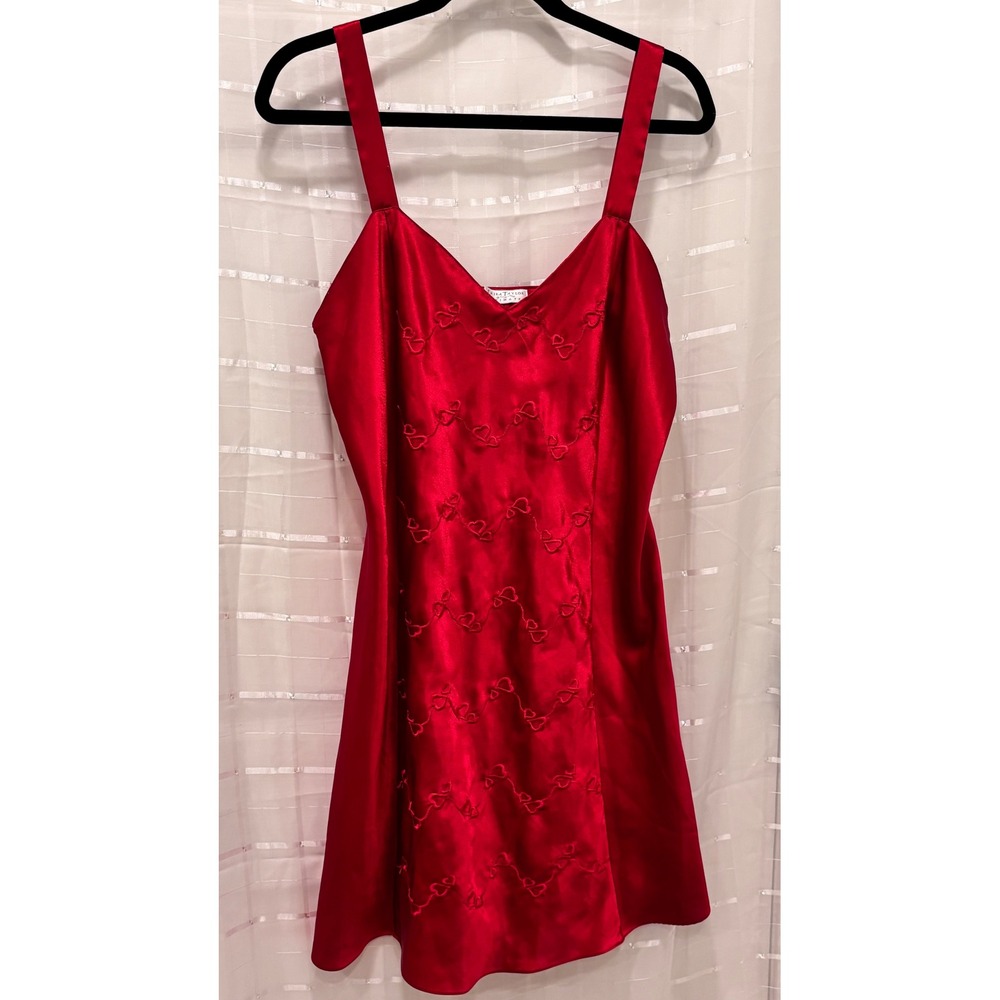 Erika Taylor Intimates Red Satin Heart Embroidered Chemise Nightgown Large